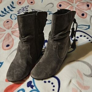 White Mountain boots size 6.5